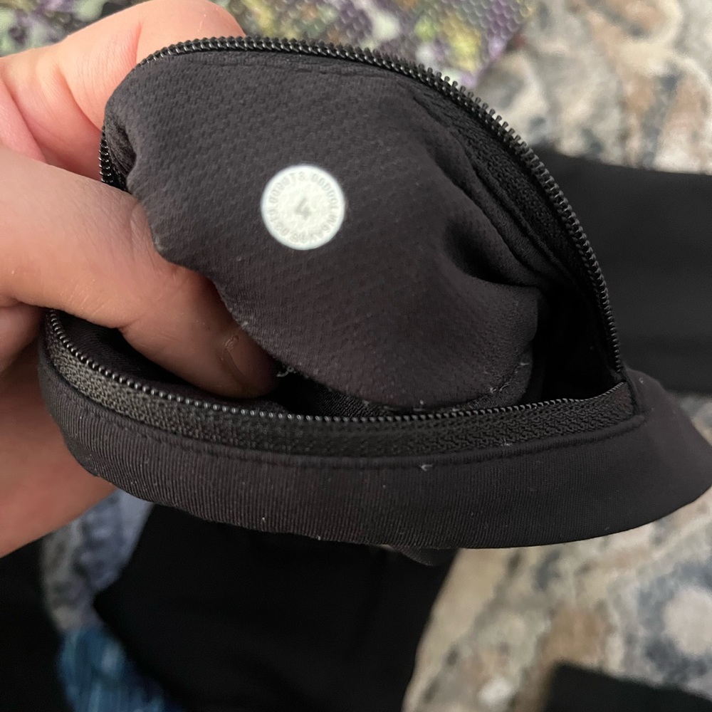 Lululemon - Picture 4 of 4